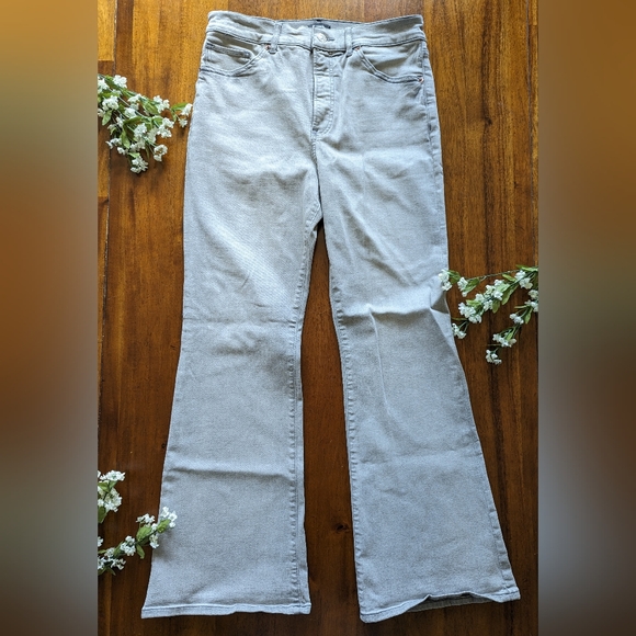 Express | Flare Jeans - Picture 1 of 5